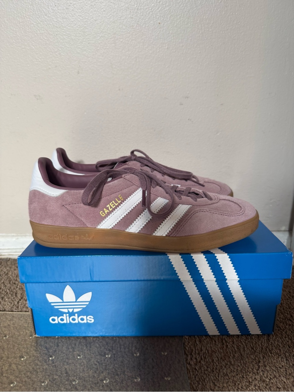 adidas Gazelle Suede Sneakers in Mauve with White Stripes and Gum Sole 7.5